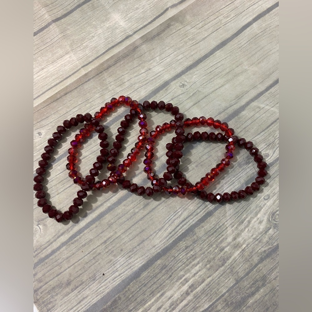 Pink Diamondback Handmade Reds on Reds Glass Bead 5 Piece Stretchy Bracelet Set